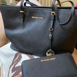 Big bag Brand name  good condition
